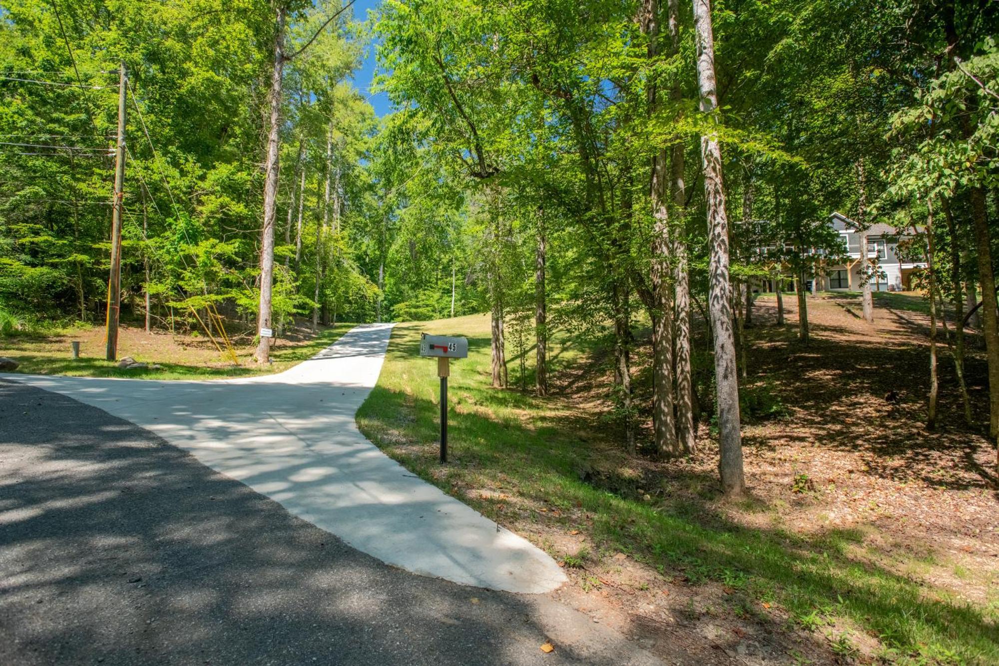 Hidden Gem Villa Weaverville Bagian luar foto